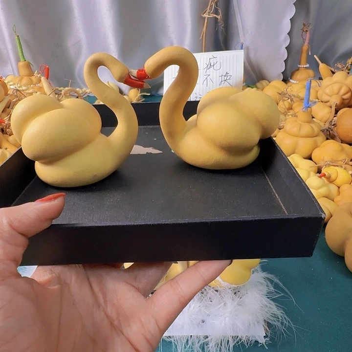 瑞***杨大叶紫檀（黑酸枝木类）