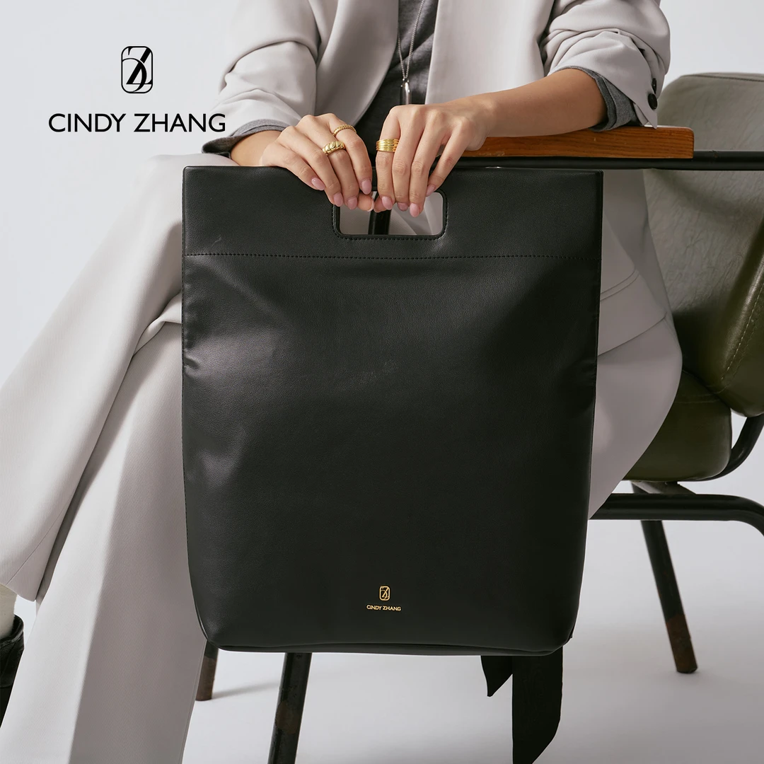 英国设计师品牌CINDY ZHANG 时尚百搭通勤大容量云朵折叠包黑色