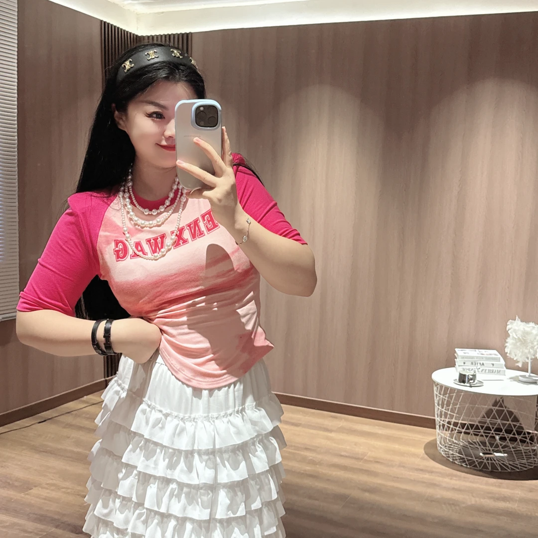 「鞠环环150斤显瘦穿搭推荐」粉粉拼接经典都在穿休闲显瘦短袖女T恤