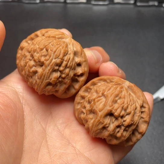 【闪购商品】把件文玩核桃球白………