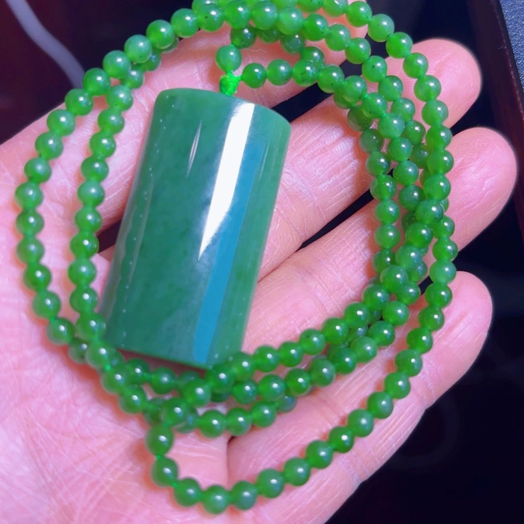 和田玉（碧玉）吊坠带链子未镶嵌心****