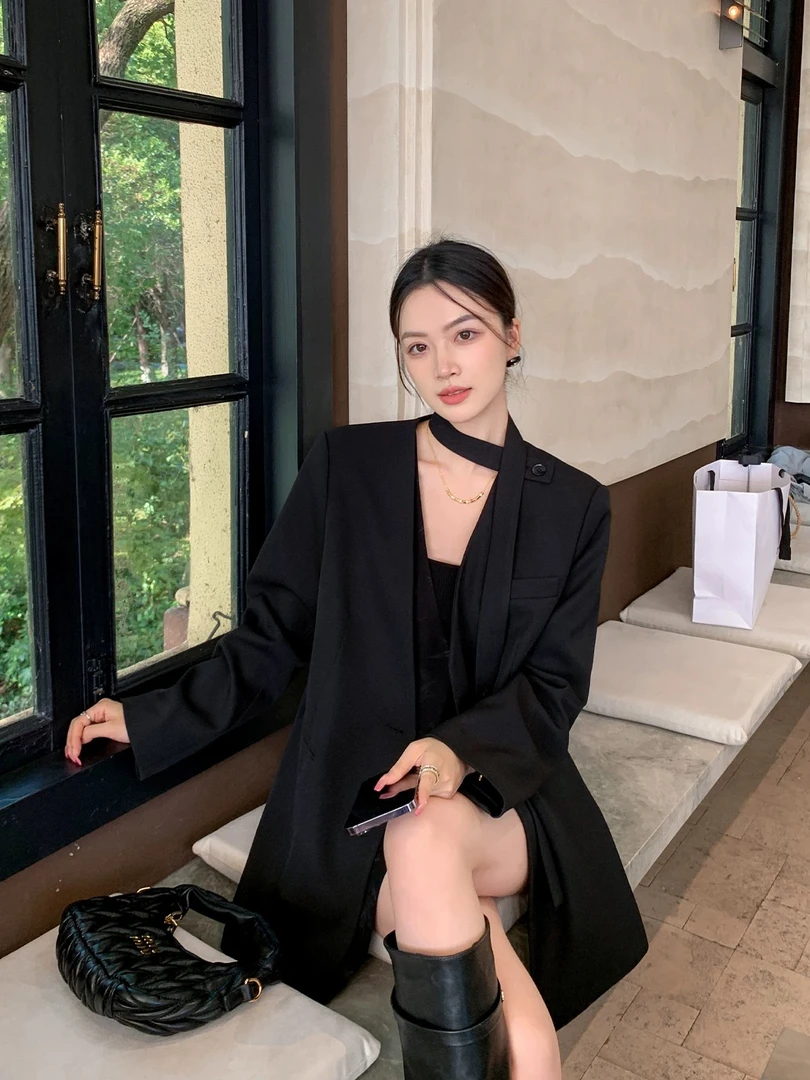 黑色西装外套女2025年春秋新款韩版宽松气质百搭阔版通勤西服上衣