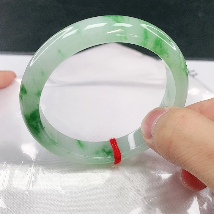 翡翠未镶嵌手镯圈57。5008