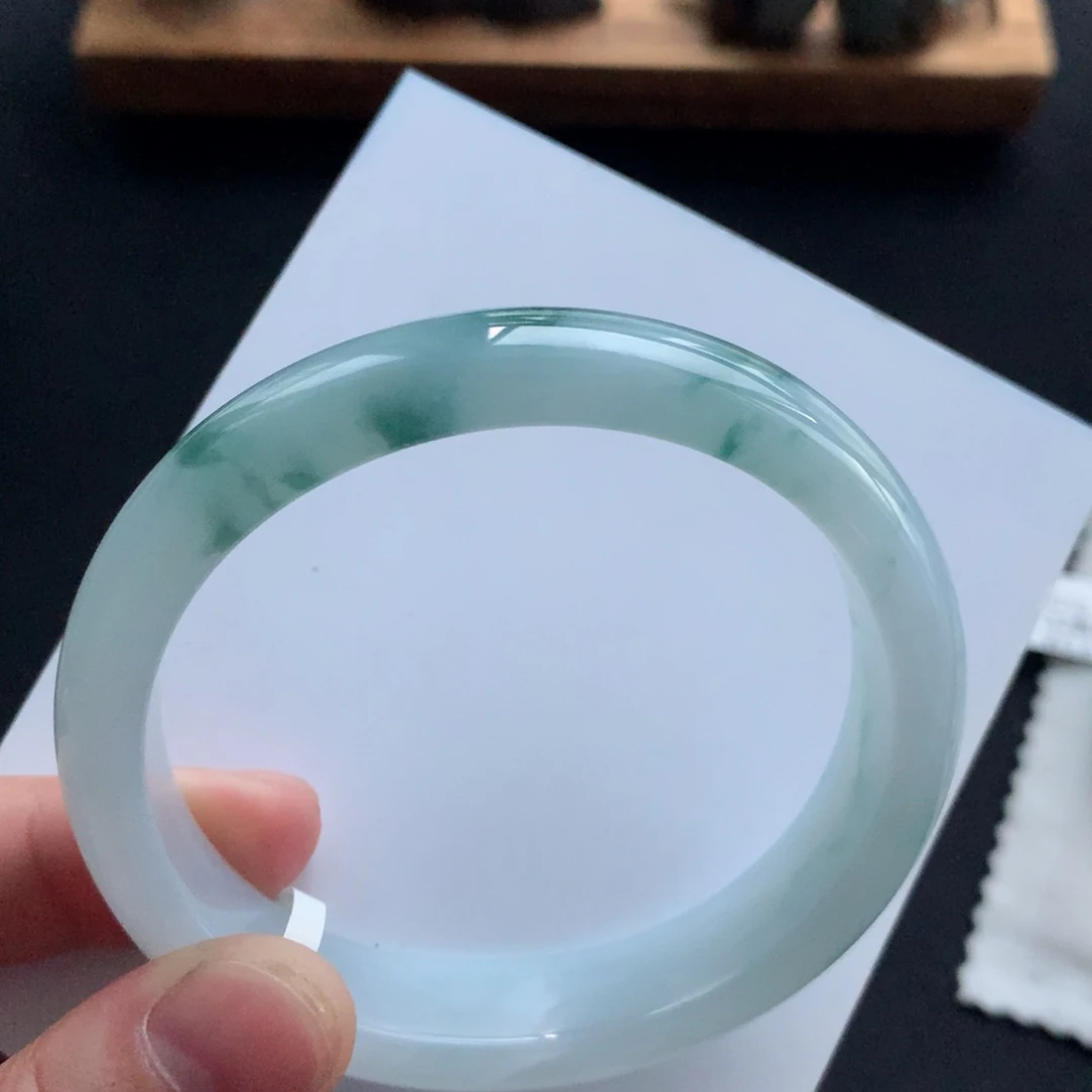 翡翠未镶嵌手镯2号56.8贵