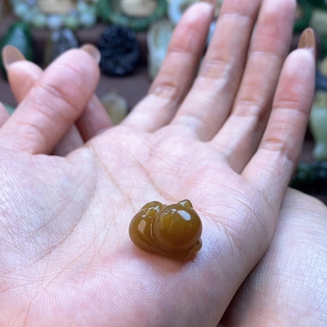 和田玉（糖玉）颈饰未镶嵌甜***?