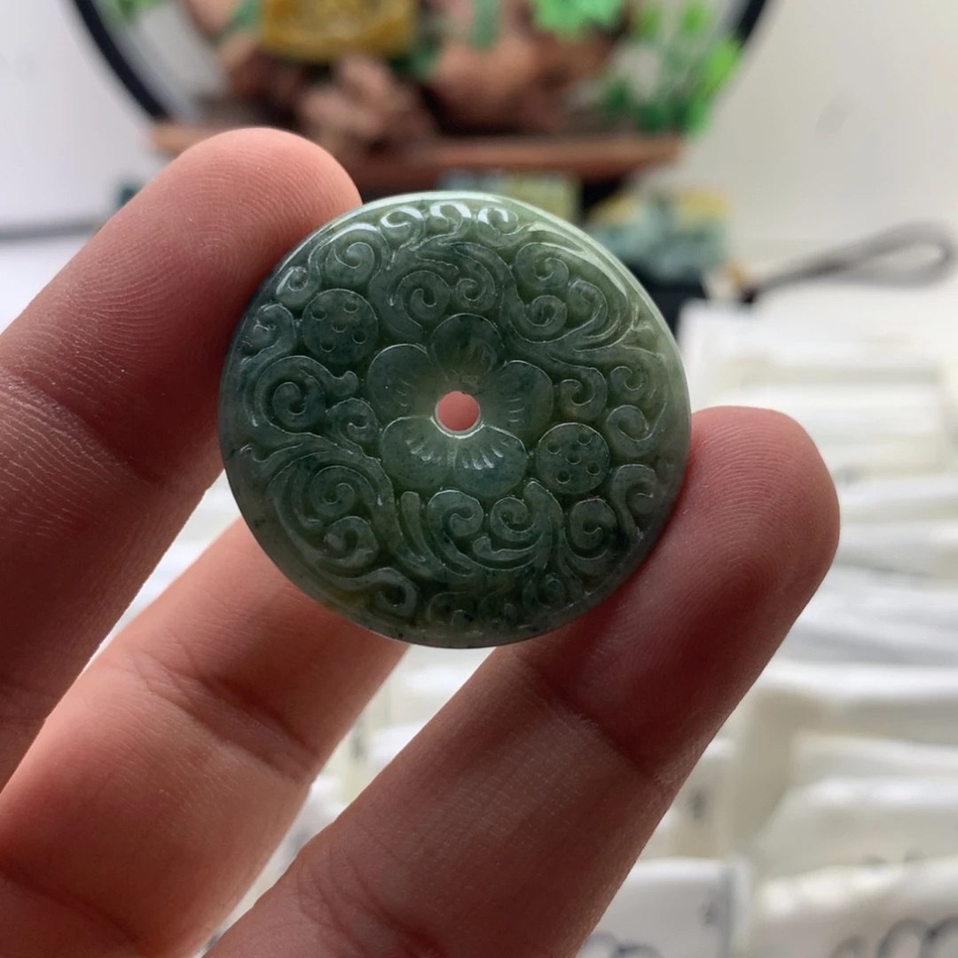 颈饰未镶嵌翡翠扣子