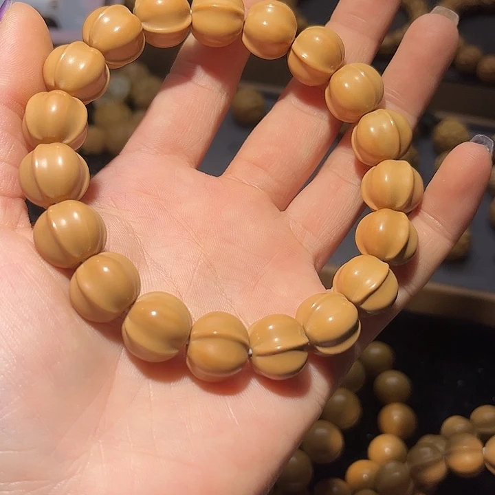 猴头核桃吊坠13龙岩料鲨鱼背全品无瑕无药