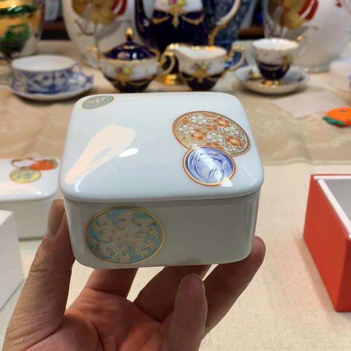 紫砂金瓷阁精品瓷器店