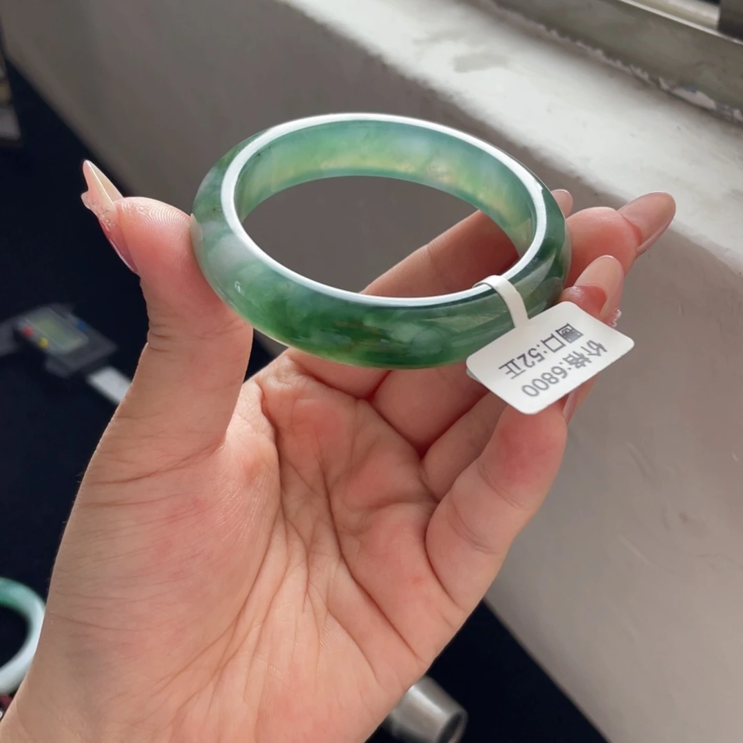 翡翠手镯未镶嵌示*儿翡翠手镯