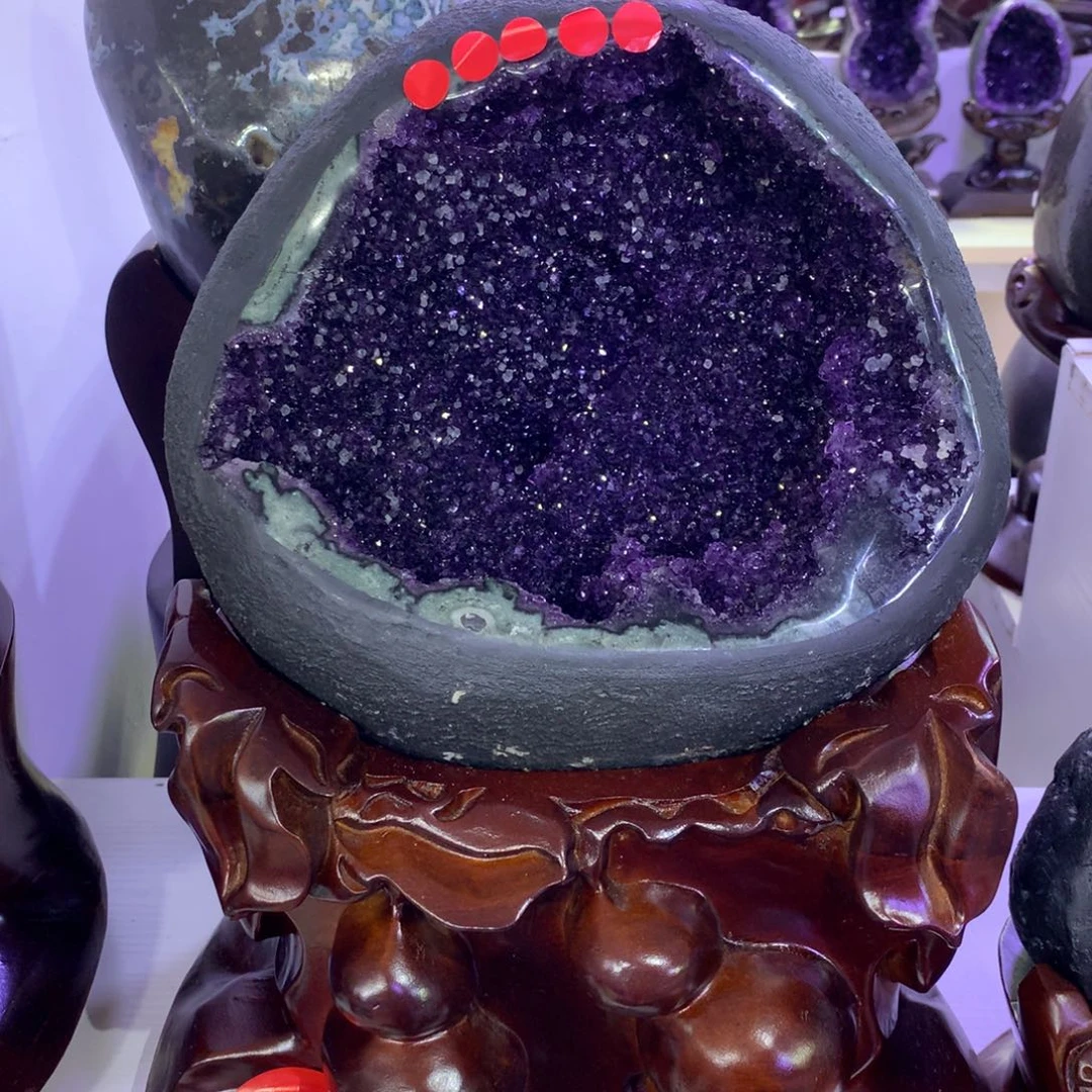 织绣乌拉圭紫水晶摆件