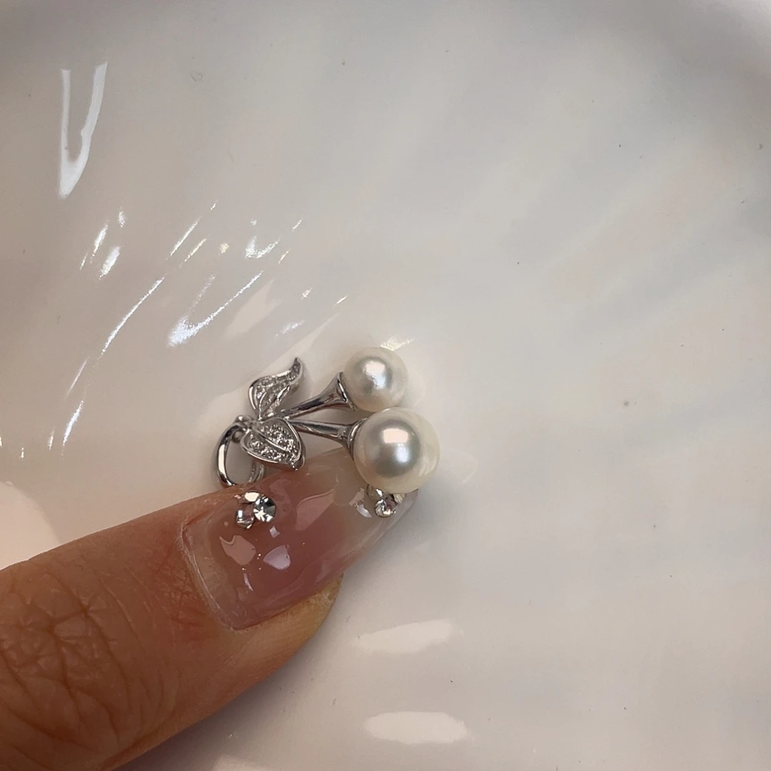 银S925镶嵌海水珍珠吊坠(不含链)