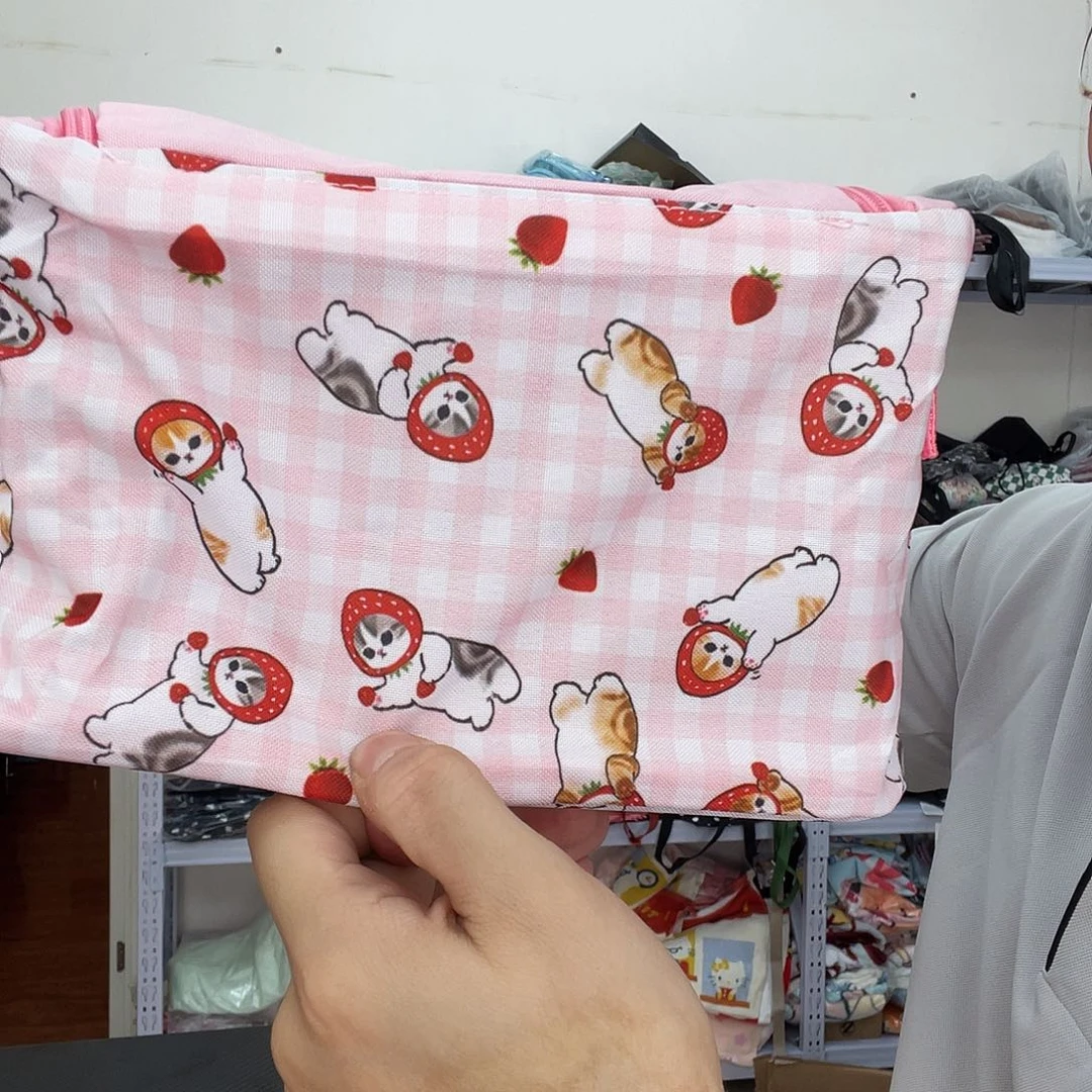 PU化妆包等各种产品和