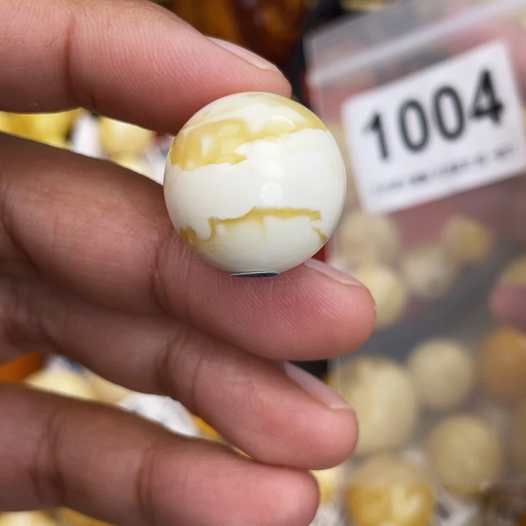 蜜蜡未镶嵌珠宝奇石20.5