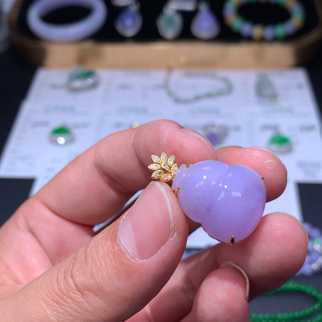 翡翠18K金镶嵌颈饰48小时鉴赏期退货不扣服务费