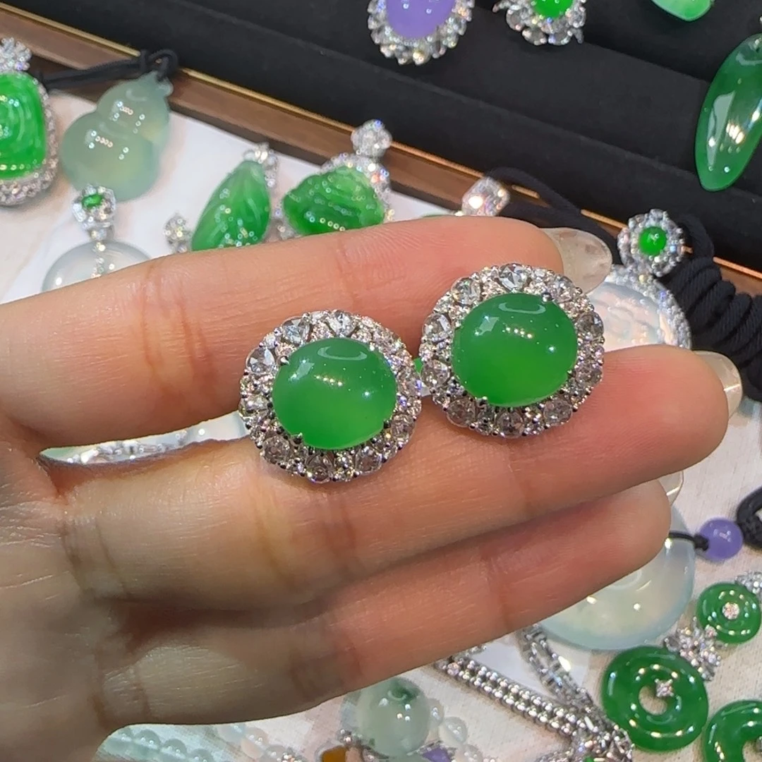 翡翠18K金镶嵌戒指