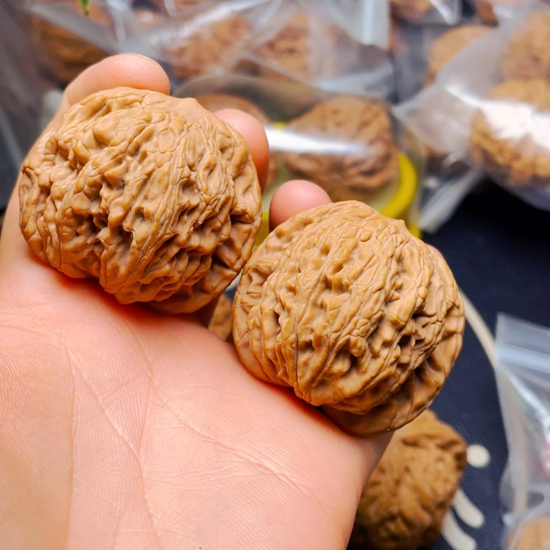 文玩核桃把件虎头一对