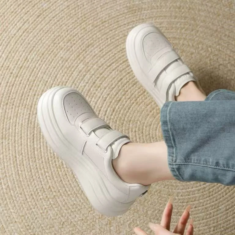 C7750  米白  厚底板鞋女款夏季2025新款百搭休闲板鞋