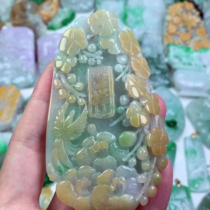 吊坠(不含链)未镶嵌翡翠