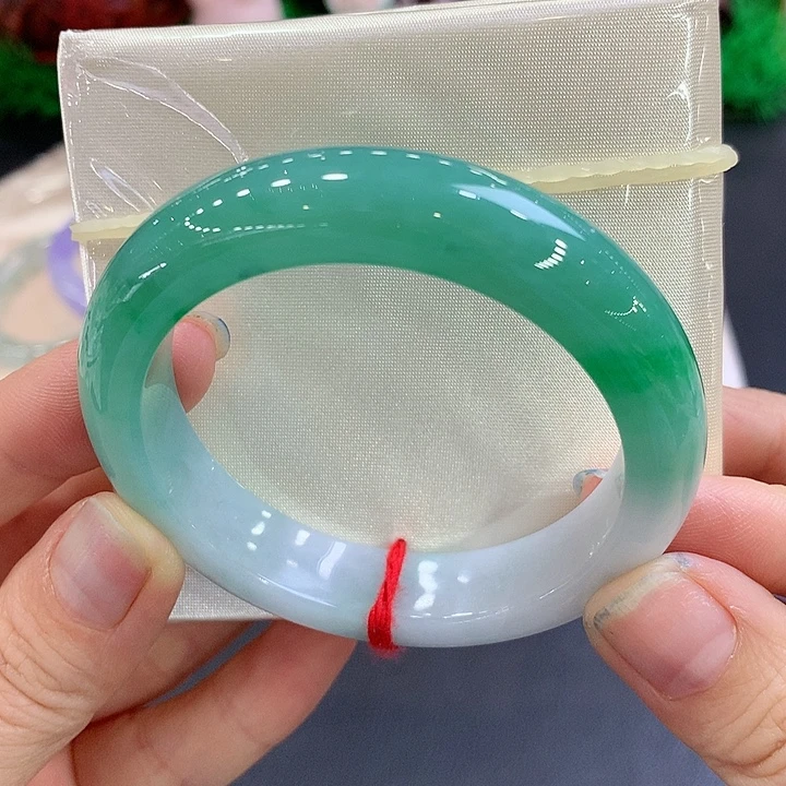 翡翠未镶嵌手镯52.2正圈