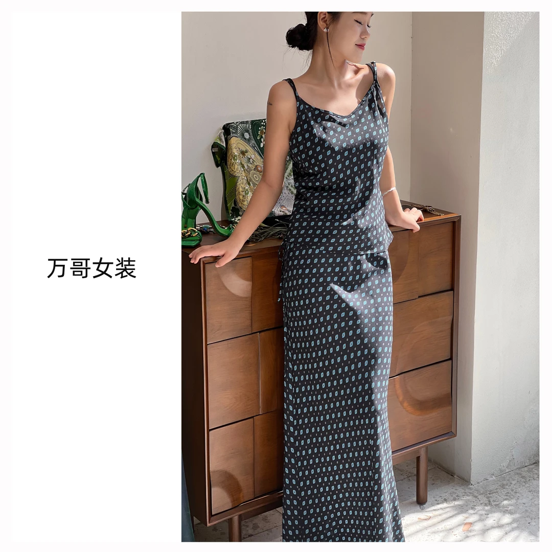 【万哥精选】小波点桑蚕丝吊带半裙时尚套装收腰显瘦高级半身裙上衣