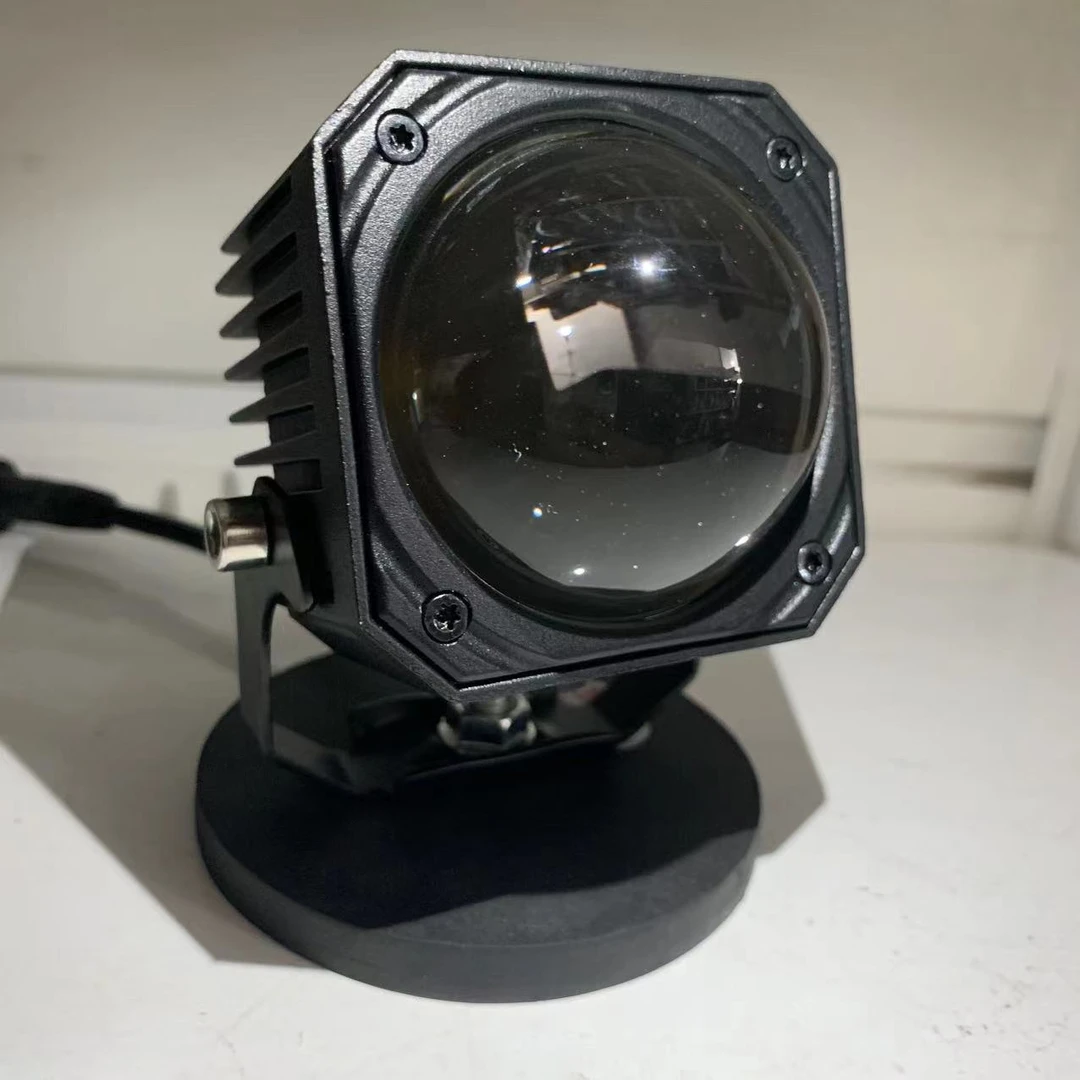新款12V24V货车加装远近光一体黄白双色激光炮辅助灯射灯