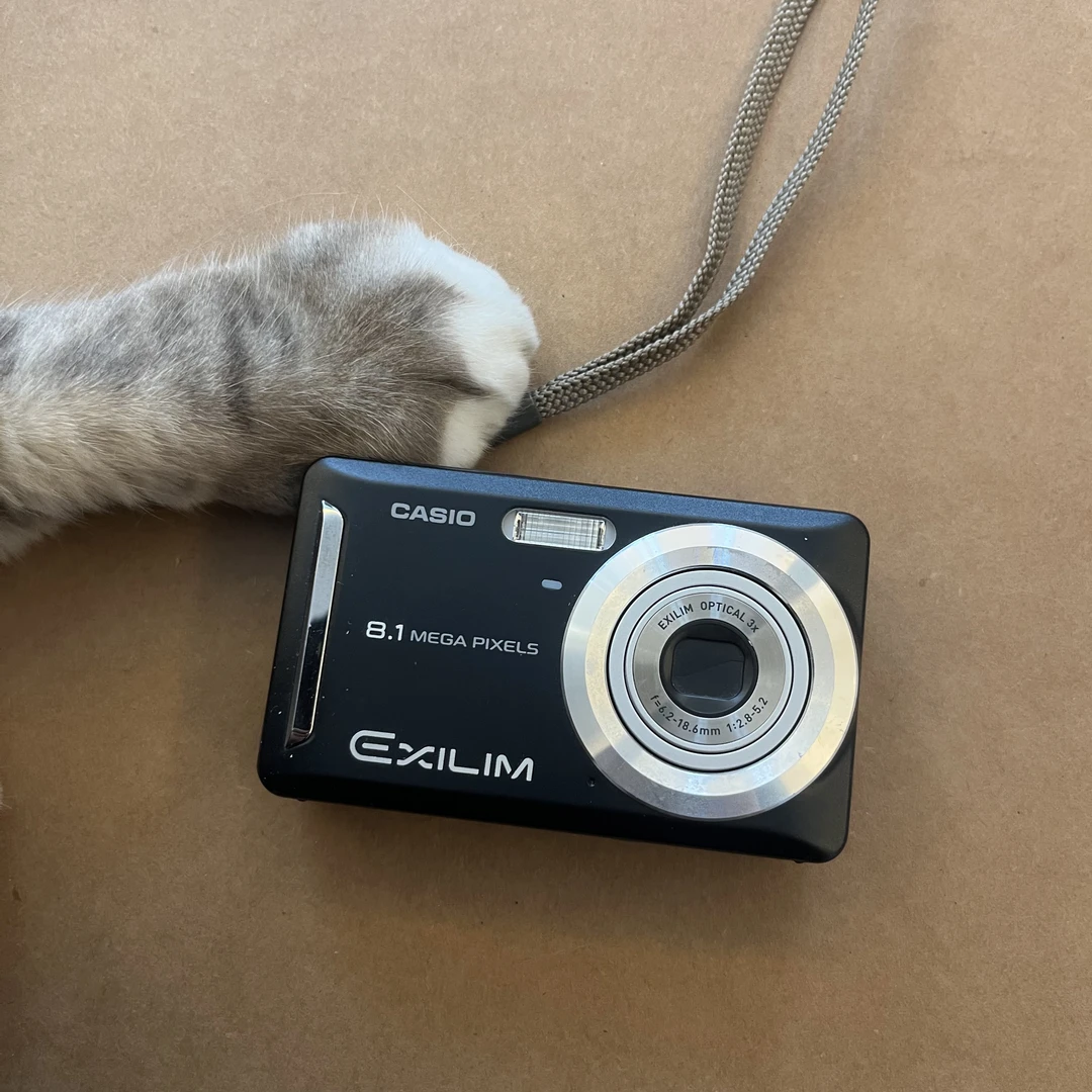 95新 Casio/卡西欧 卡西欧z9 810万像素 no质量问题no退换