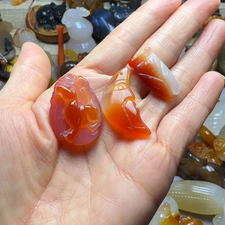 玛瑙/玉髓未镶嵌饰品