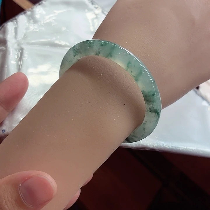 翡翠未镶嵌手镯天然缅甸A货翡翠（49-50）