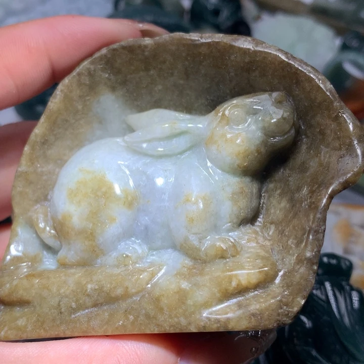 翡翠未镶嵌颈饰保真天然A货翡翠