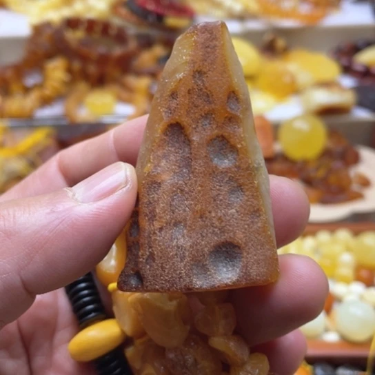 未镶嵌蜜蜡手串吊坠