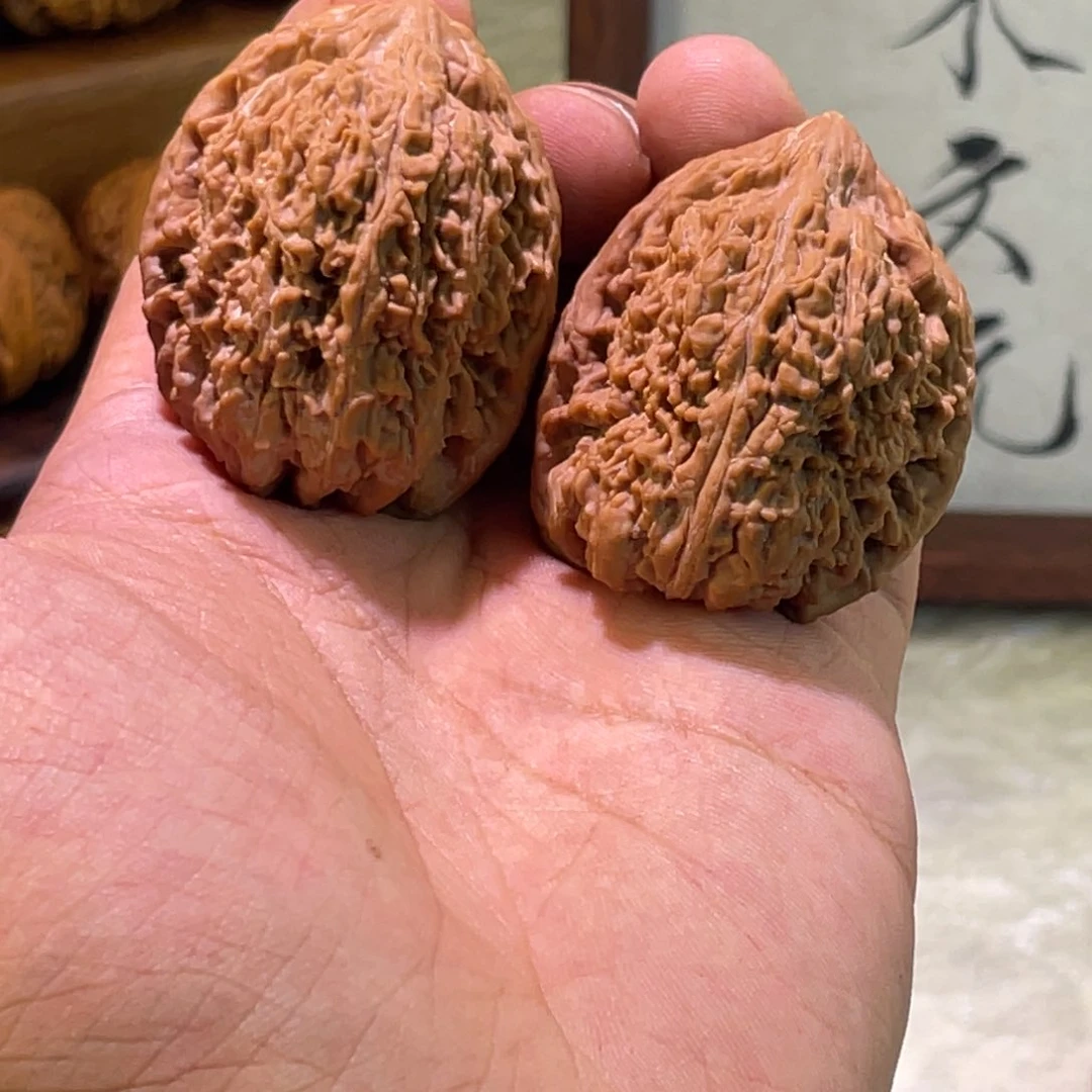37尺寸全品大蒜头文玩核桃