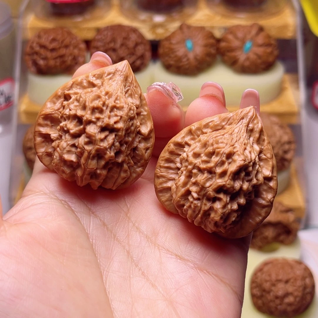 文玩核桃吊坠39尺朱雀