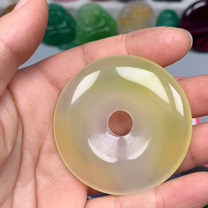 玉***子玛瑙/玉髓未镶嵌颈饰