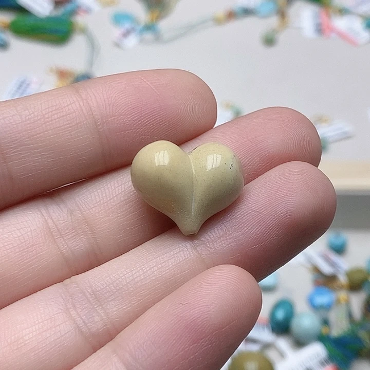 南红玛瑙未镶嵌颈饰