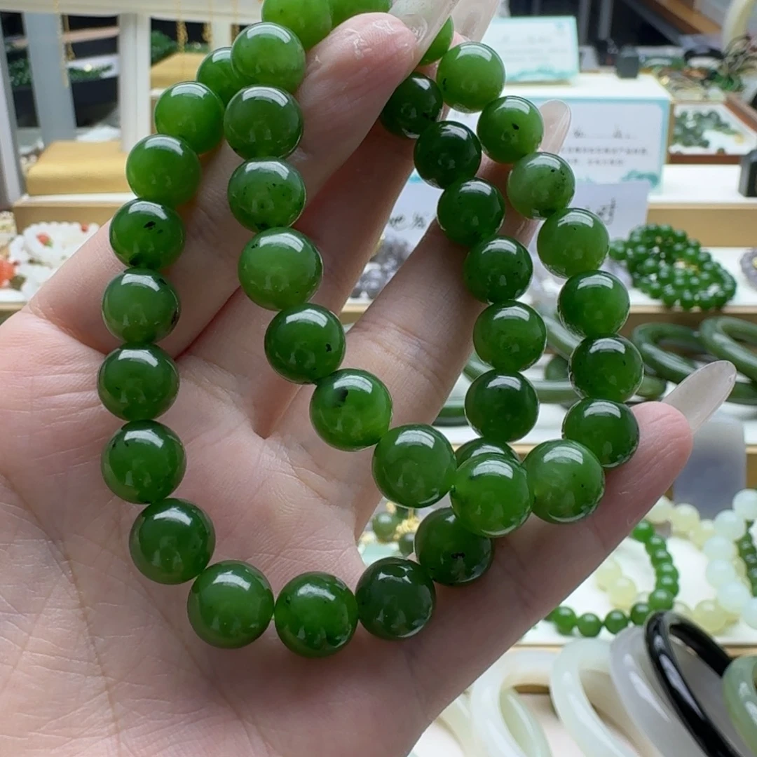 奕***安未镶嵌手链和田玉