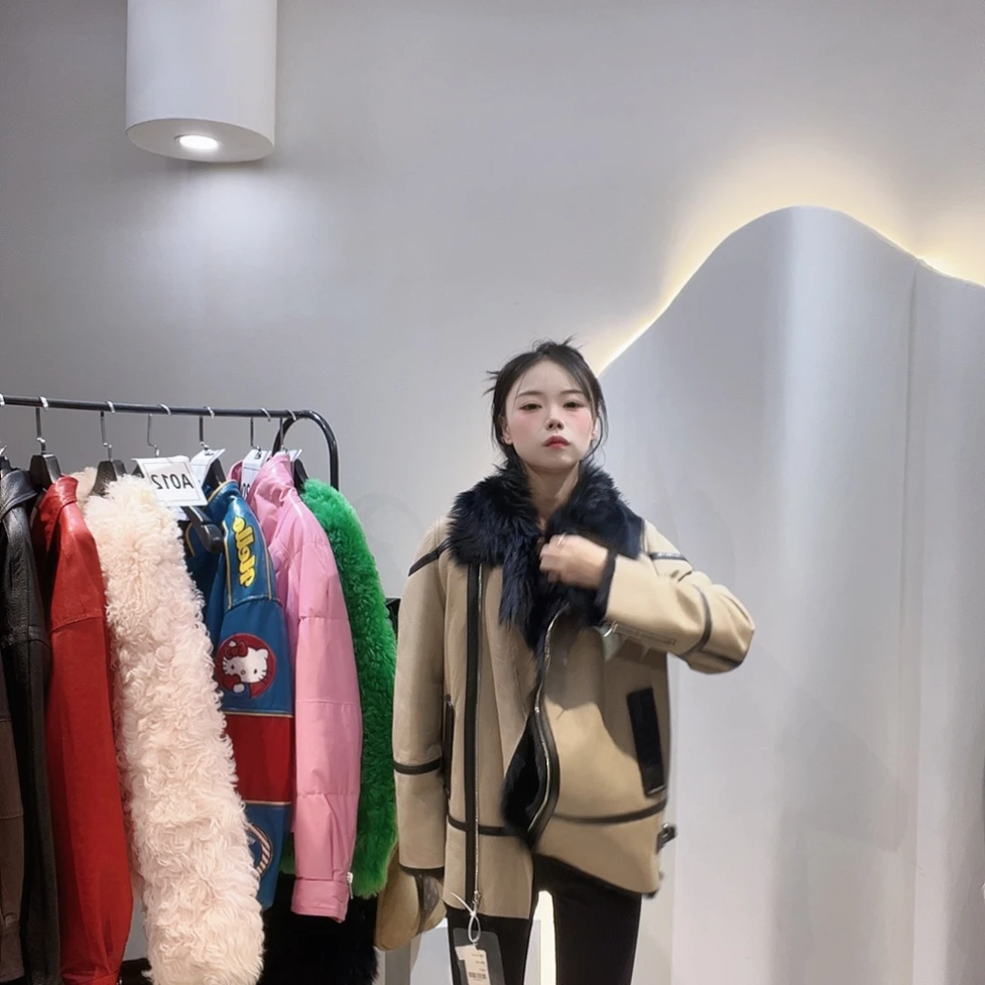 Y***Y真皮皮毛一体218-2567