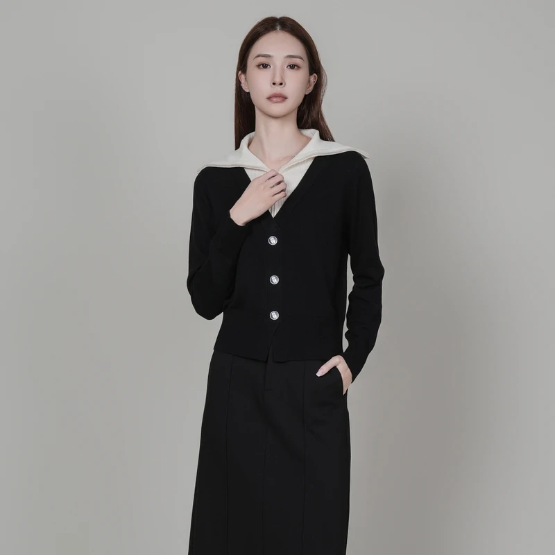 XG雪歌大翻领假两件黑白撞色毛针织衫XK411077B998