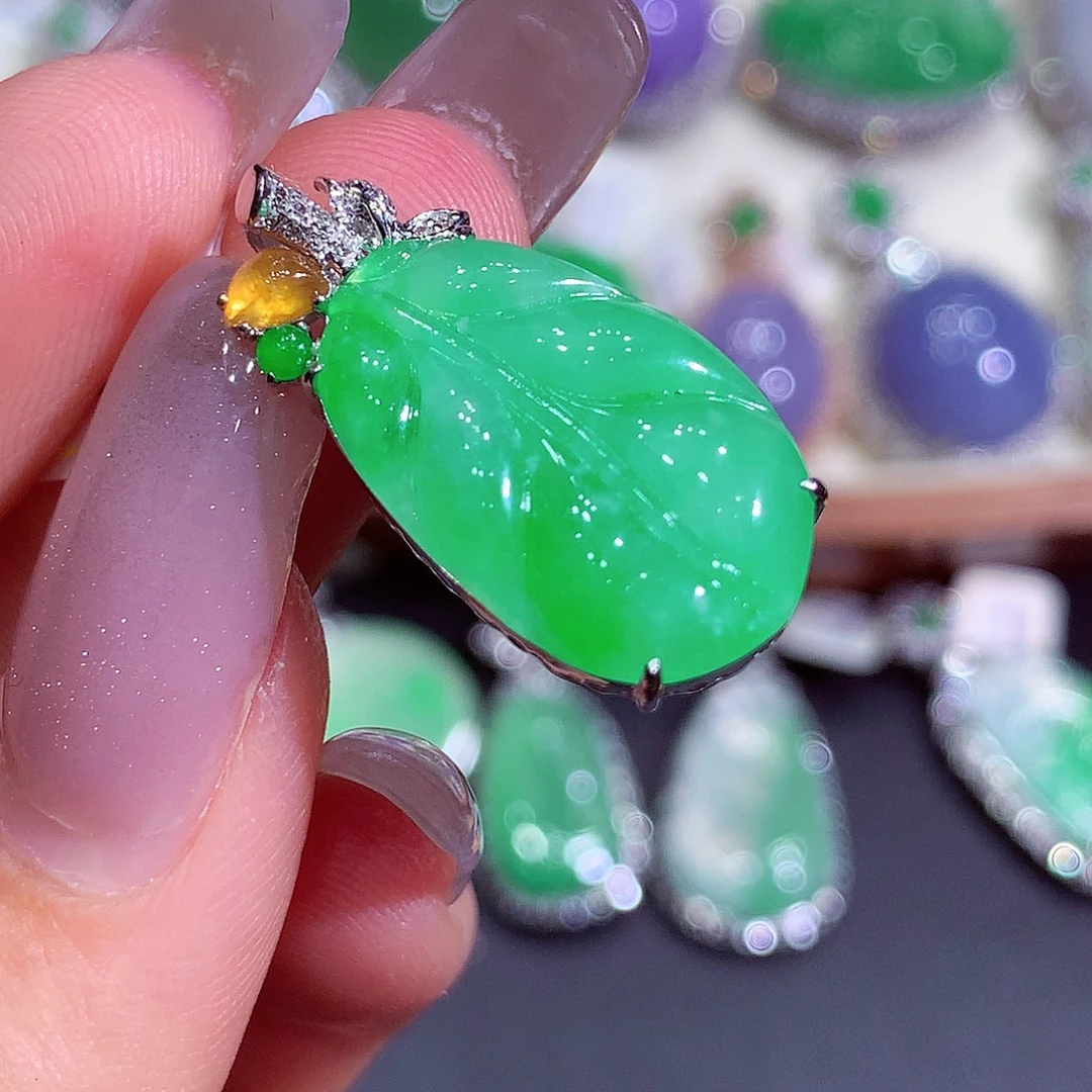 翡翠18K金镶嵌吊坠(不含链)