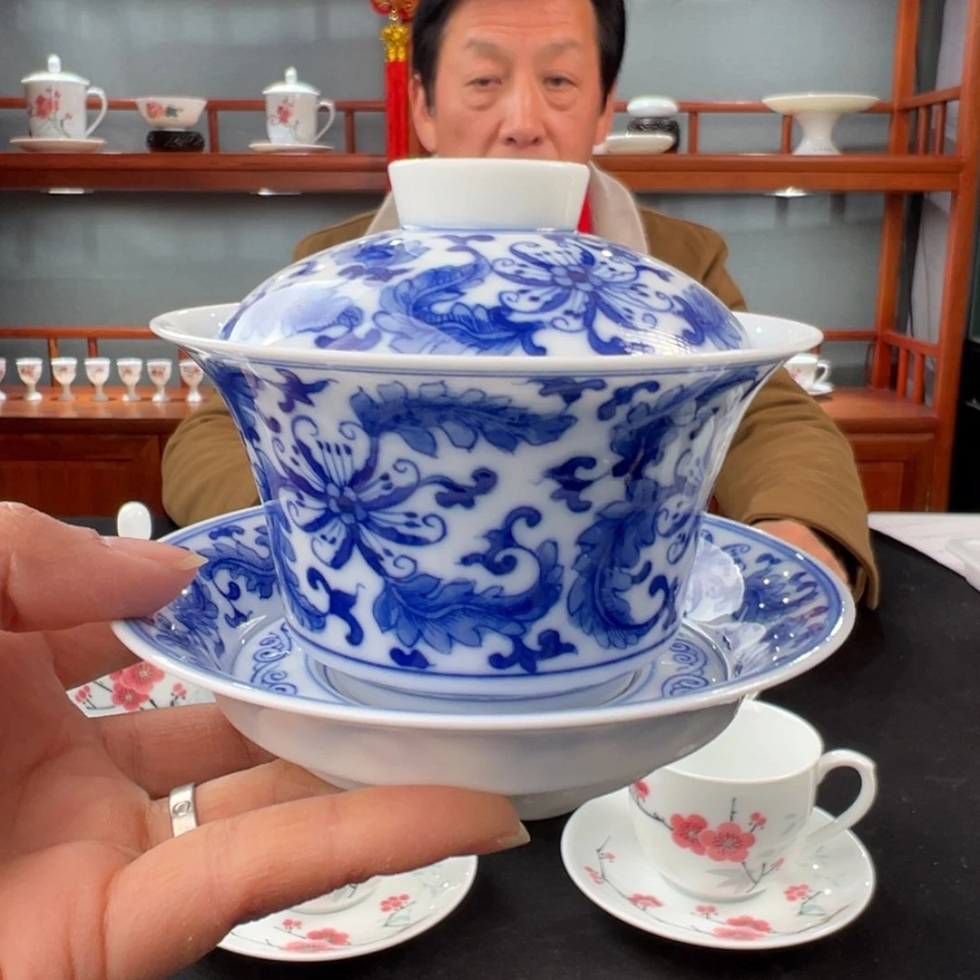青花山茶花三才盖碗