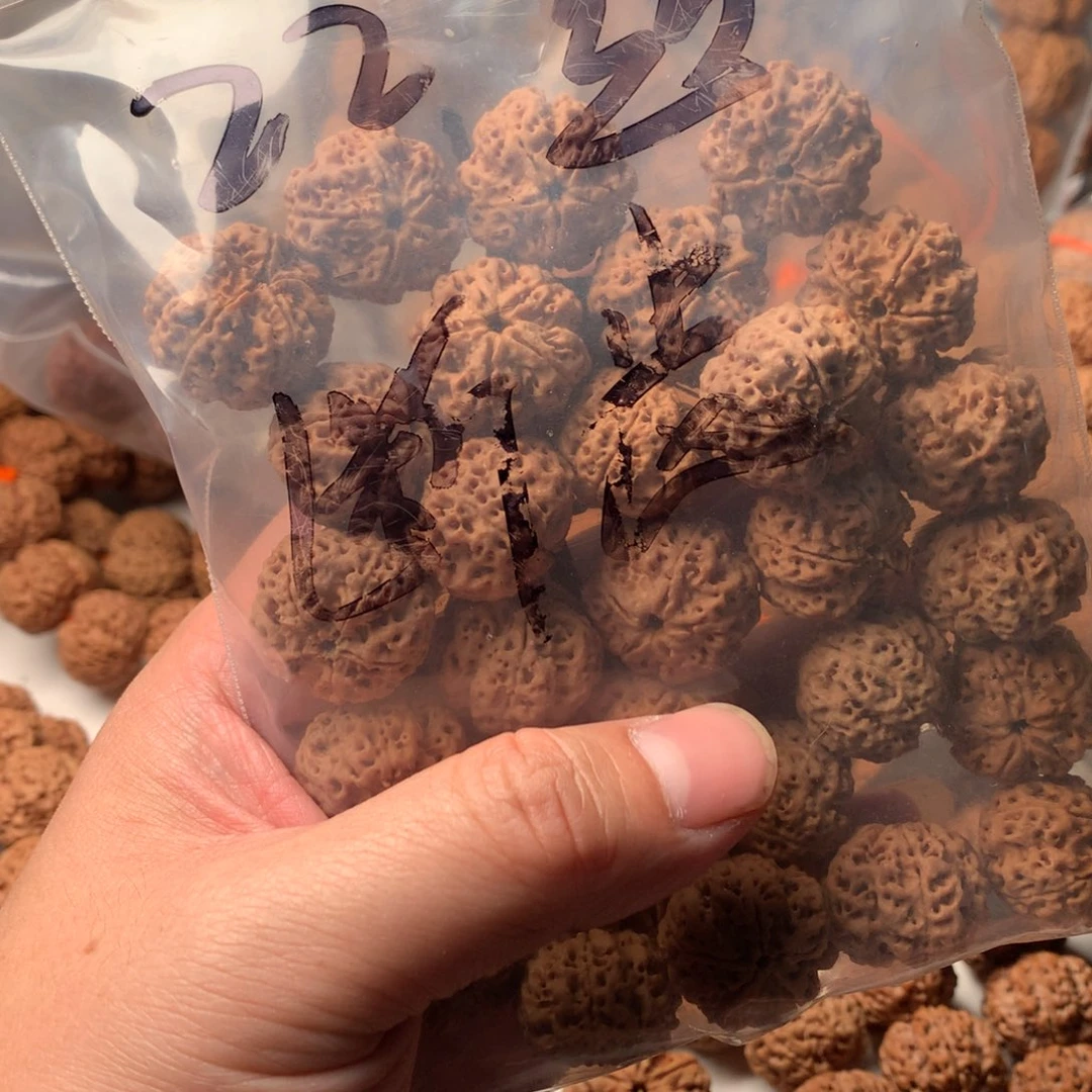 金刚菩提手串神****?22星河超头断齿