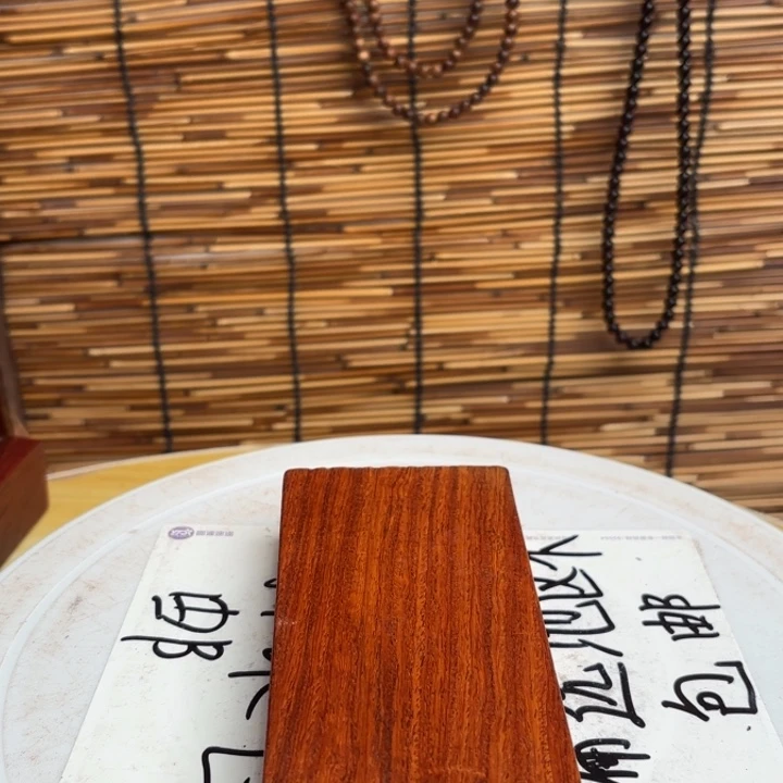 大叶紫檀（黑酸枝木类）