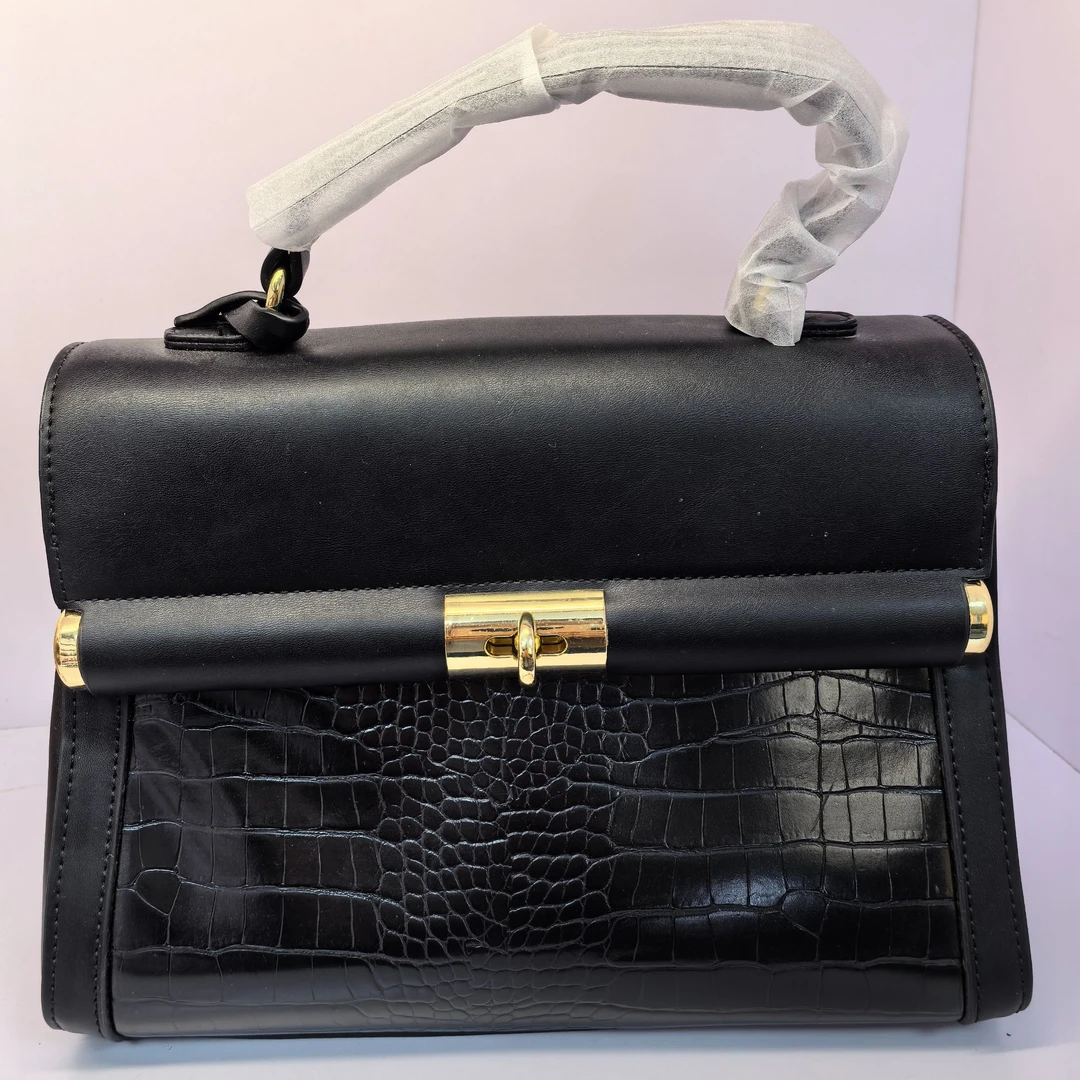 通勤风防脏简约风单根耐磨单肩包沙漏包休闲百搭轻奢