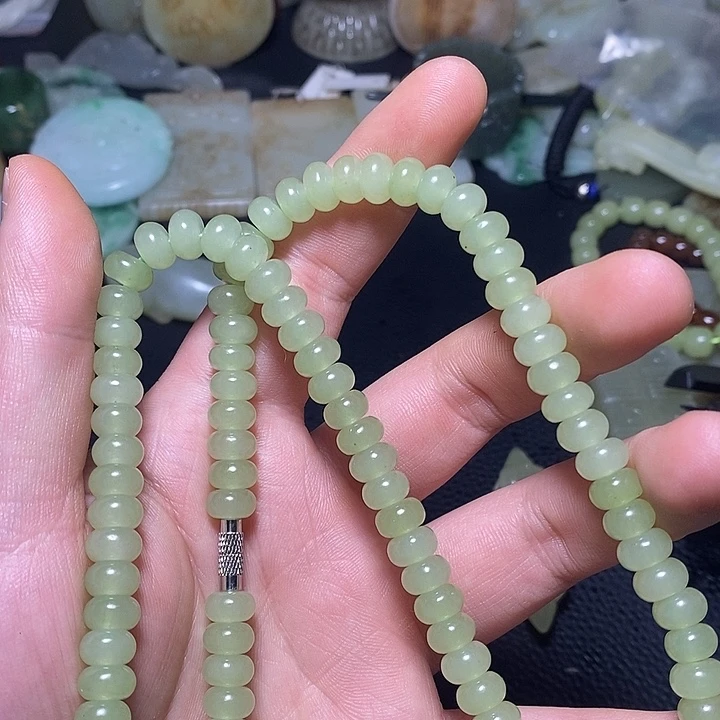 和田玉（糖玉）未镶嵌颈饰