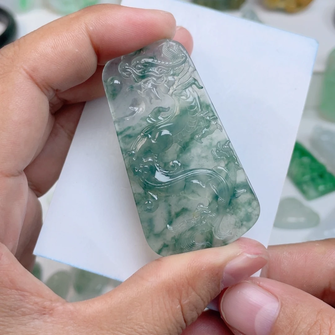 颈饰未镶嵌翡翠天然翡翠