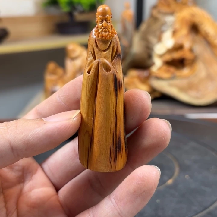 柏木（崖柏）ghvgvgggvhhh