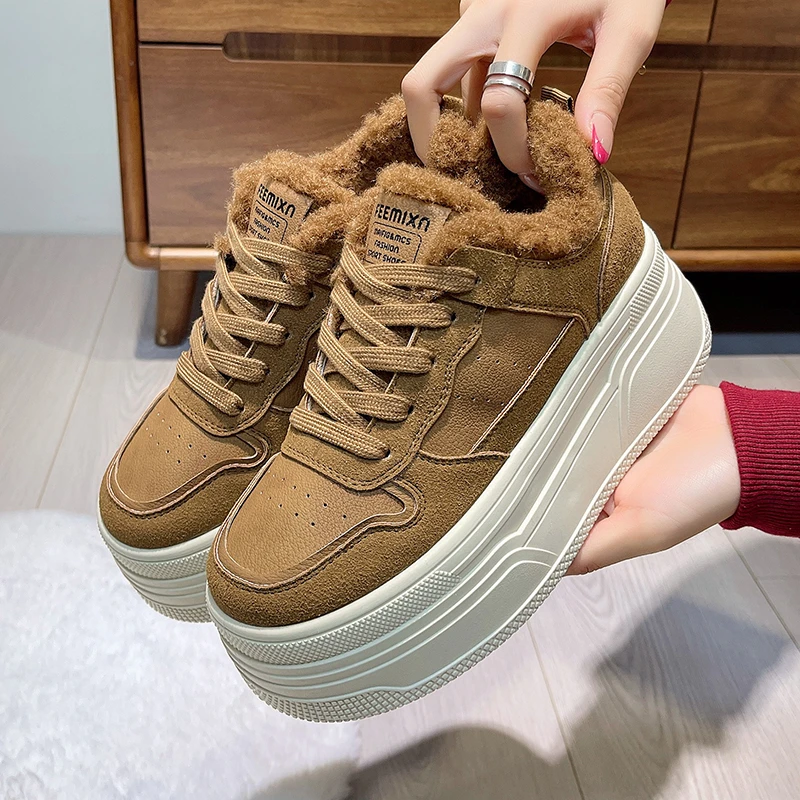 2025厚底小白鞋女韩版休闲透气四季板鞋百搭时尚软底休闲鞋鞋子