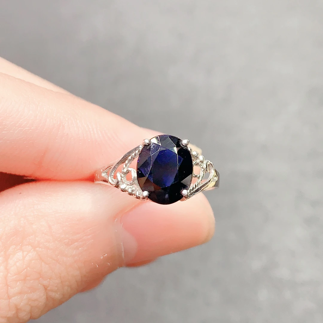 白18k金山东天然蓝宝石戒指7x9总重2.2g简约时尚
