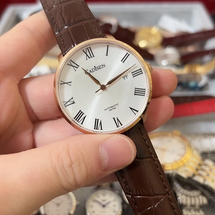 路***爷钢钢石英机芯1111