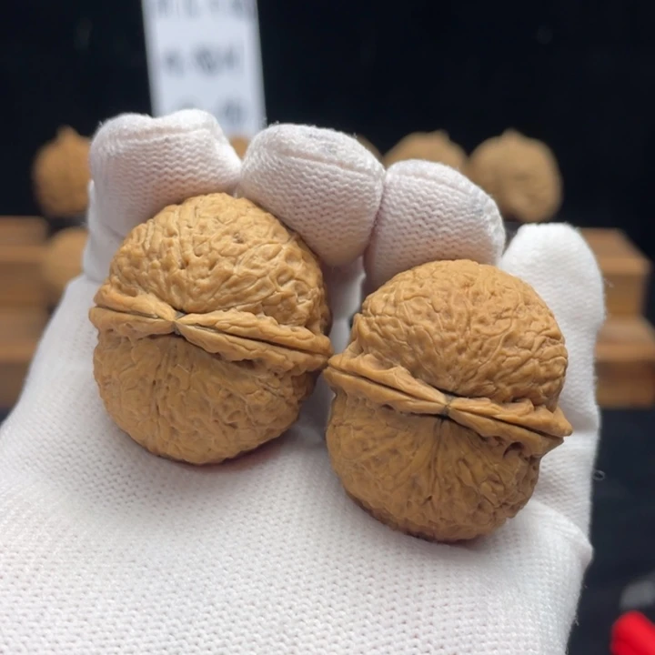 把件文玩核桃云南铁核桃47