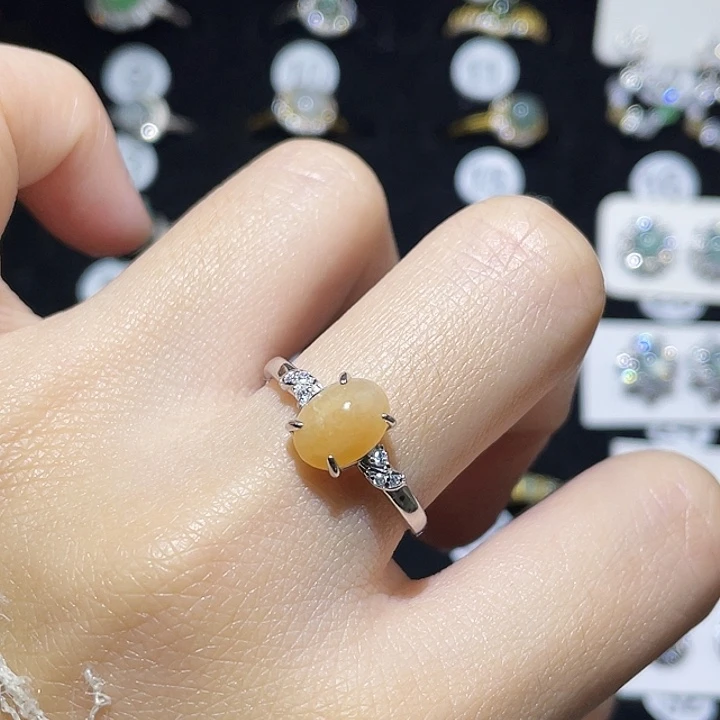 翡翠未镶嵌戒指戒指